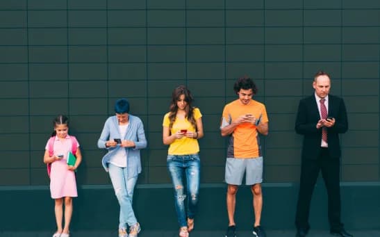 Arquitetura da experiência por faixa etária: como cada geração vive sua jornada nos restaurantes